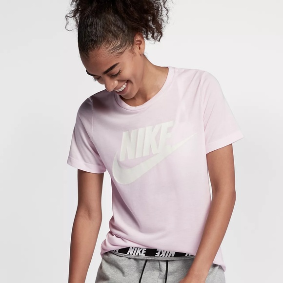 Nike NSW ESSENTIAL TEE - Picture 2 of 8